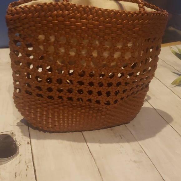 lilly fashion - Picture 3 of 3